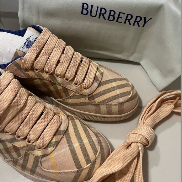 Burberry Terrace Check Sneaker - Women's size 41 - NEW IN BOX! - Picture 1 of 10